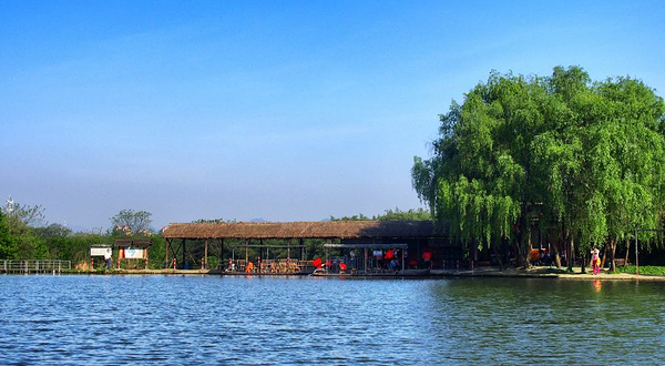 中南百草原湿地缓漂