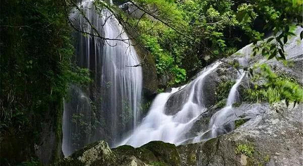 西溪磐石大峡谷