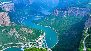 宝泉崖天下景区