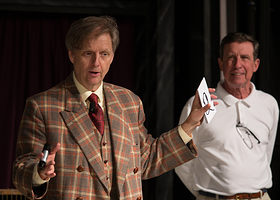 麦克·金戏剧魔术表演