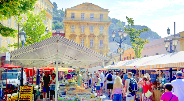 萨雷雅广场集市