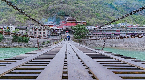 泸定桥景区