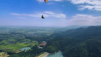 春天里航空运动飞行营地