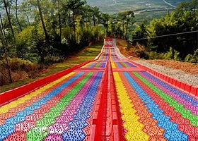 天下秋千第一村