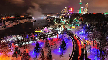 加拿大尼亚加拉瀑布灯光节