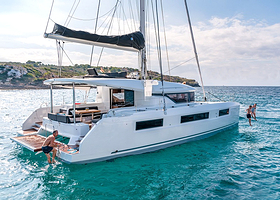 秘狗游艇俱乐部