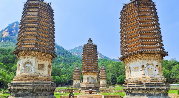 银山塔林