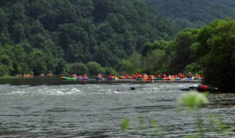 舒兰龙凤山庄霍伦河橡胶坝漂流
