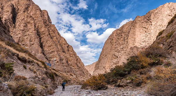 阿图什天门大峡谷