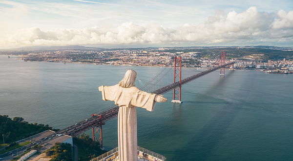 里斯本大耶稣像