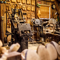 赞瑟斯汉斯风车村木鞋工作坊