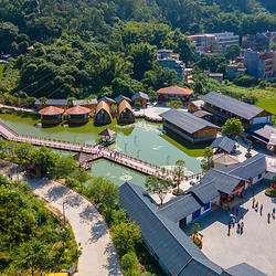 信宜莲花湖庄园