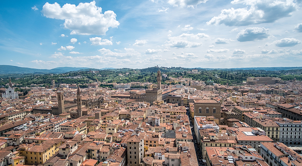 新圣母玛利亚教堂广场