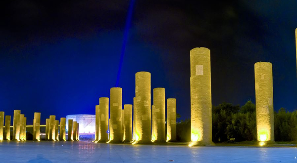 火把广场音乐基地(阿惹妞实景剧场)