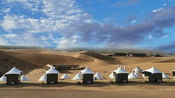 腾格里研学大本营露营地