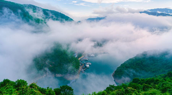 龙景峡谷