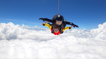 双山岛跳伞飞行营地