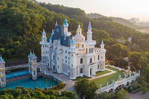 龙凤山庄影视度假村