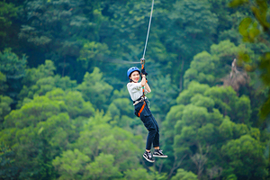 广西飞越丛林探险乐园