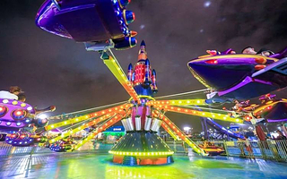 金沙滩梦幻岛游乐园