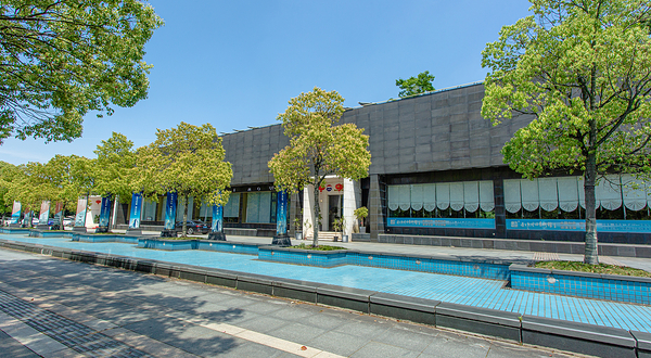 吴子熊玻璃艺术馆