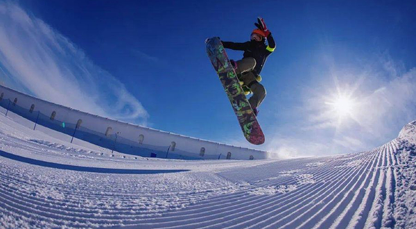 华莲旅游度假区滑雪场