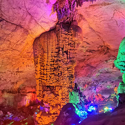 洪岩仙境·地下瓷世界