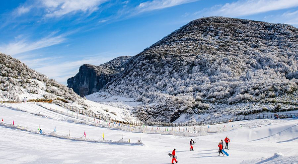 金佛山北坡滑雪场
