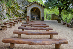 卡尔切利隐居地