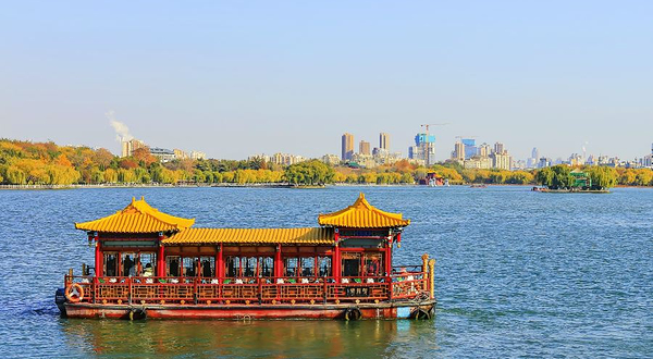 大明湖景区游船