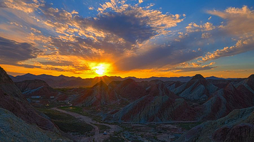 永登县苦水镇丹霞自驾游营地