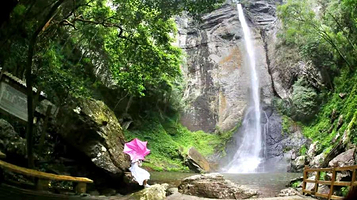 海西冰川大峡谷