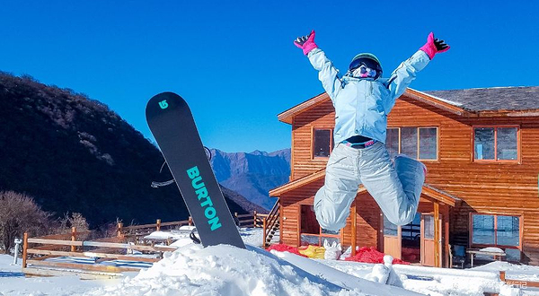 阿尔泰山野雪公园