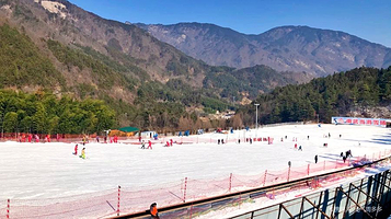 大别山南武当滑雪场