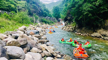秦岭峡谷漂流
