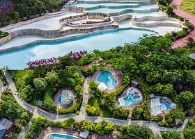 十万大山布透温泉