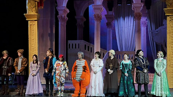 开心麻花舞台剧《莎士比亚别生气》