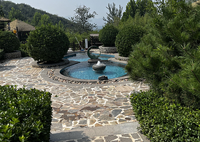 西部长青温泉谷