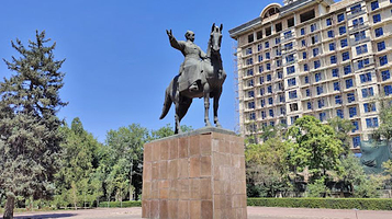 Statue of Mikhail Vasilyevich Frunze