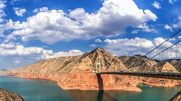 东乡县奔驰沟观景平台