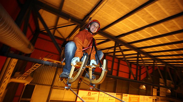 格林德沃室内绳索公园