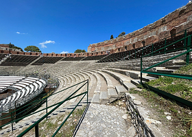 陶尔米纳古代剧场