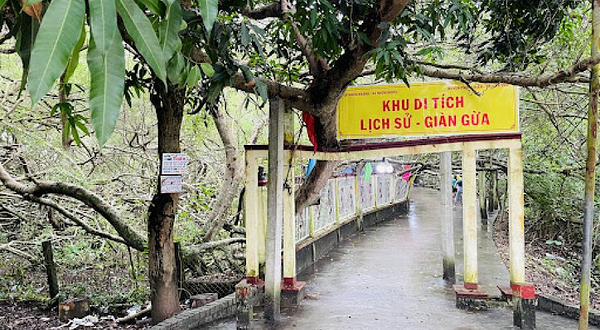 Gian Gua Historical Relic