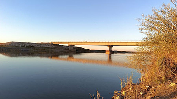 Rybalka Na Nure Okolo Mosta