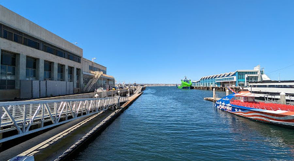 圣地亚哥号角游船