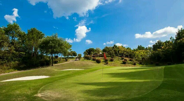 武夷山太伟风景高尔夫俱乐部