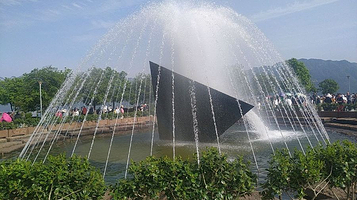 截流四面体纪念石