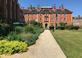 牛津大学玛格丽特夫人学堂