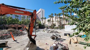 Flamingo Pool at Flamingo Las Vegas