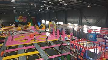 智慧蹦床主题乐园(卫辉店)